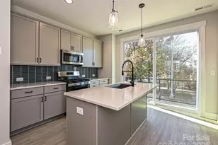 908 Callahan St, Charlotte, NC 28206 - Photo 2