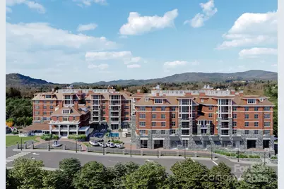 227 7th Avenue W #422, Hendersonville, NC 28791 - Photo 4