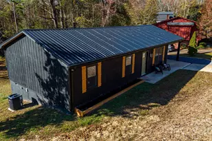 3055 Bedford Ave, Morganton, NC 28655 - Photo 2