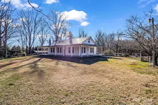 620 Smith Waldrop Rd, Columbus, NC 28722 - Photo 2