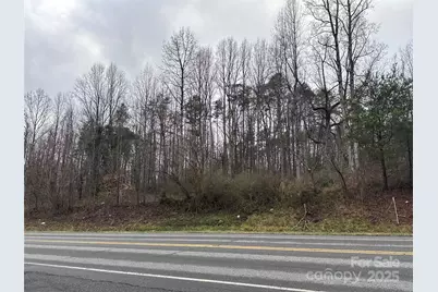 1122 State Street S, Yadkinville, NC 27055 - Photo 2