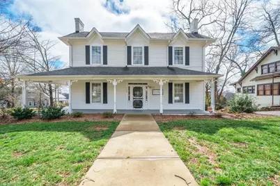 328 E Broad Street, Statesville, NC 28677 - Photo 1