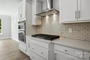 2024 Embassy Ct, Charlotte, NC 28213 - Photo 10