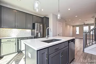 1225 E 34th St, Charlotte, NC 28205 - Photo 8