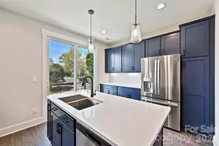 1227 E 34th St, Charlotte, NC 28205 - Photo 4