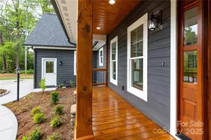 111 Laura Trce, Hendersonville, NC 28792 - Photo 4