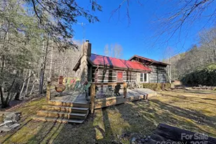 3076 Anderson Cove Rd, Marshall, NC 28753 - Photo 2