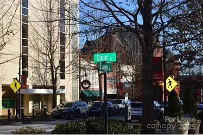 104 Court Street, Statesville, NC 28677 - Photo 2