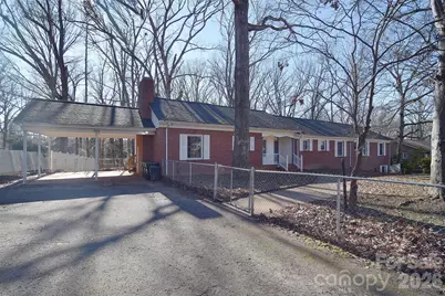 936 23rd Avenue NE, Hickory, NC 28601 - Photo 1
