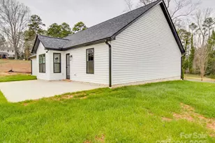 8690 Crestwood Dr, Mount Pleasant, NC 28124 - Photo 22