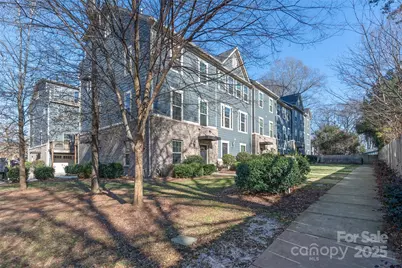 1304 Queen Lyon Court, Charlotte, NC 28205 - Photo 2