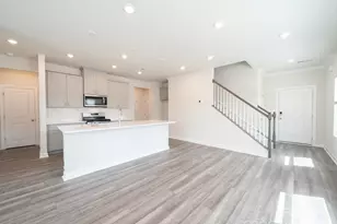 1212 31st St NE, Conover, NC 28613 - Photo 4