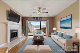 9801 Emerald Point Dr, Charlotte, NC 28278 - Photo 4