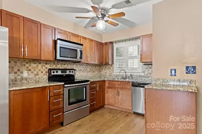 9801 Emerald Point Drive Unit #2, Charlotte, NC 28278 - Photo 6