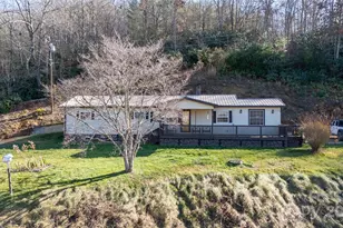 116 Welzie Atkins Dr, Spruce Pine, NC 28777 - Photo 2