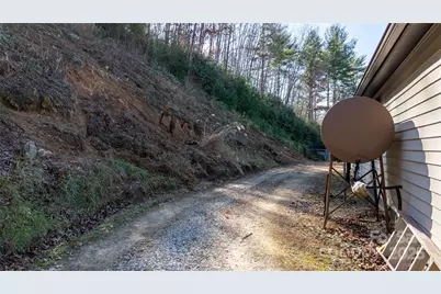 116 Welzie Atkins Drive, Spruce Pine, NC 28777 - Photo 8