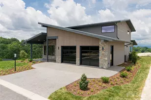 24 S Watchman Dr, Hendersonville, NC 28791 - Photo 6