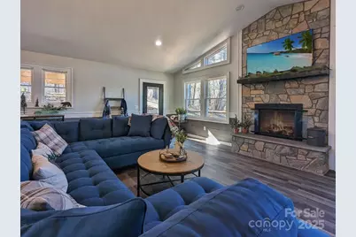 600 Pinewood Drive, Waynesville, NC 28786 - Photo 12