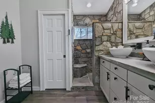 600 Pinewood Dr, Waynesville, NC 28786 - Photo 34