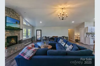 600 Pinewood Drive, Waynesville, NC 28786 - Photo 14