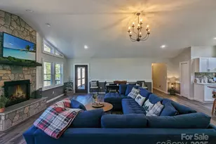 600 Pinewood Dr, Waynesville, NC 28786 - Photo 14