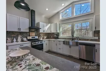 600 Pinewood Drive, Waynesville, NC 28786 - Photo 24