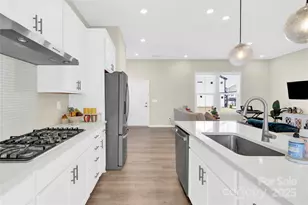 9131 NW Harwen Ln NE, Charlotte, NC 28215 - Photo 30