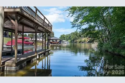 3910 6th Street NW, Hickory, NC 28601 - Photo 4