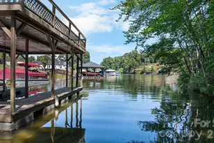 3910 6th St NW, Hickory, NC 28601 - Photo 4