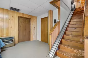 3910 6th St NW, Hickory, NC 28601 - Photo 38