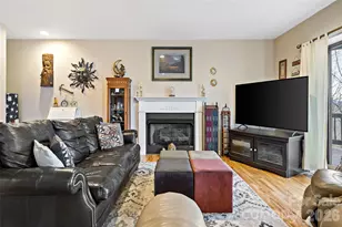 60 E Valley View Dr, Marion, NC 28752 - Photo 40