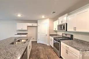 842 Adelston Ln, Asheville, NC 28804 - Photo 4