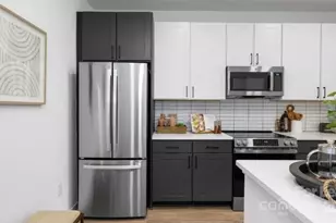 2020 Winters Eve Dr, Charlotte, NC 28269 - Photo 18