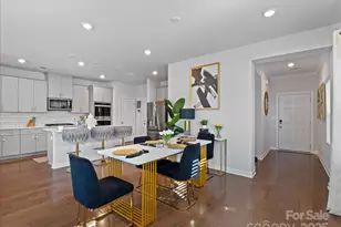 571 Palmarosa St, Fort Mill, SC 29715 - Photo 4