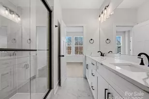 1122 Pegram Crossing Dr, Charlotte, NC 28205 - Photo 24