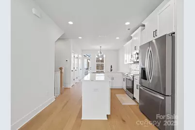 1122 Pegram Crossing Drive, Charlotte, NC 28205 - Photo 10