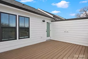 1122 Pegram Crossing Dr, Charlotte, NC 28205 - Photo 20