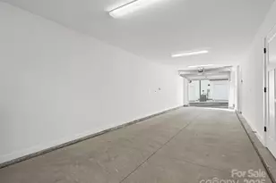 1122 Pegram Crossing Dr, Charlotte, NC 28205 - Photo 34