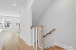 1122 Pegram Crossing Dr, Charlotte, NC 28205 - Photo 12