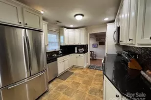 2639 Fairview Rd, Nebo, NC 28752 - Photo 6