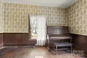 2948 W Main St, Claremont, NC 28610 - Photo 8