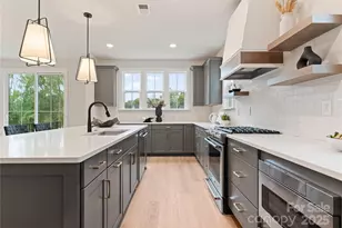 3021 Kinger Ln, Matthews, NC 28105 - Photo 6