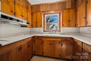 156 Eagle Nest Rd, Columbus, NC 28722 - Photo 16