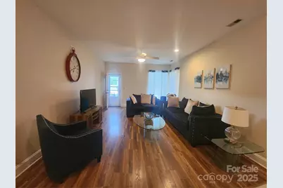 979 W Chapel Road, Asheville, NC 28803 - Photo 2