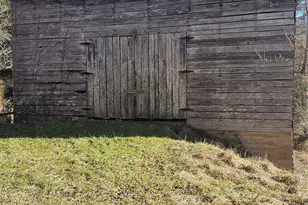 1820 Grapevine Rd, Marshall, NC 28753 - Photo 20