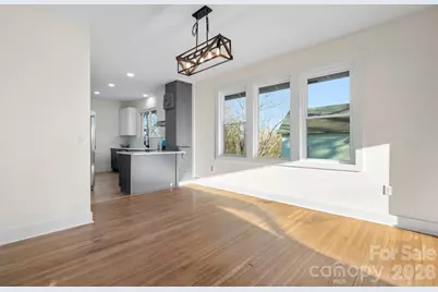 49 8th Street SE, Hickory, NC 28602 - Photo 10