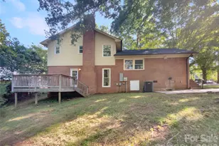 7401 Limerick Dr, Charlotte, NC 28270 - Photo 6