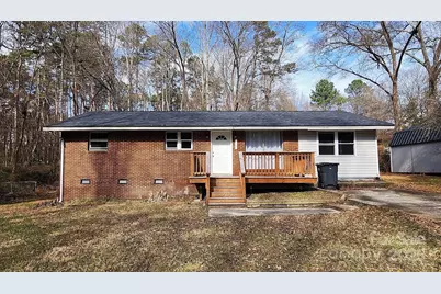 704 W Border Street, Dallas, NC 28034 - Photo 1