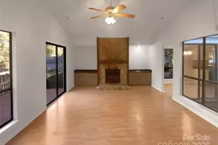 4127 Bon-Rea Dr, Charlotte, NC 28226 - Photo 4