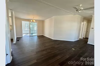 436 Riverwind Drive, Hendersonville, NC 28739 - Photo 4